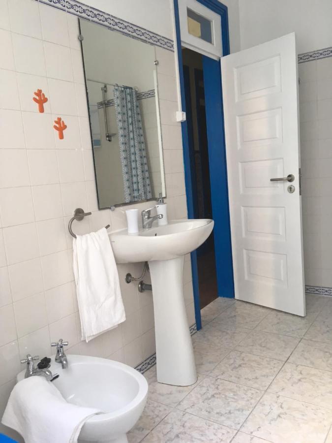 Aveiro Train Guesthouse Ngoại thất bức ảnh